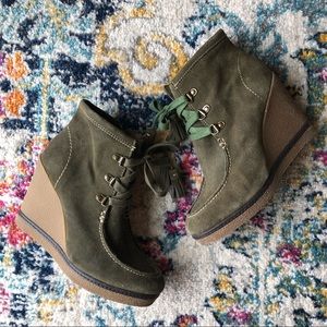 MIA | Hazel Green Suede Tassel Wedge Booties